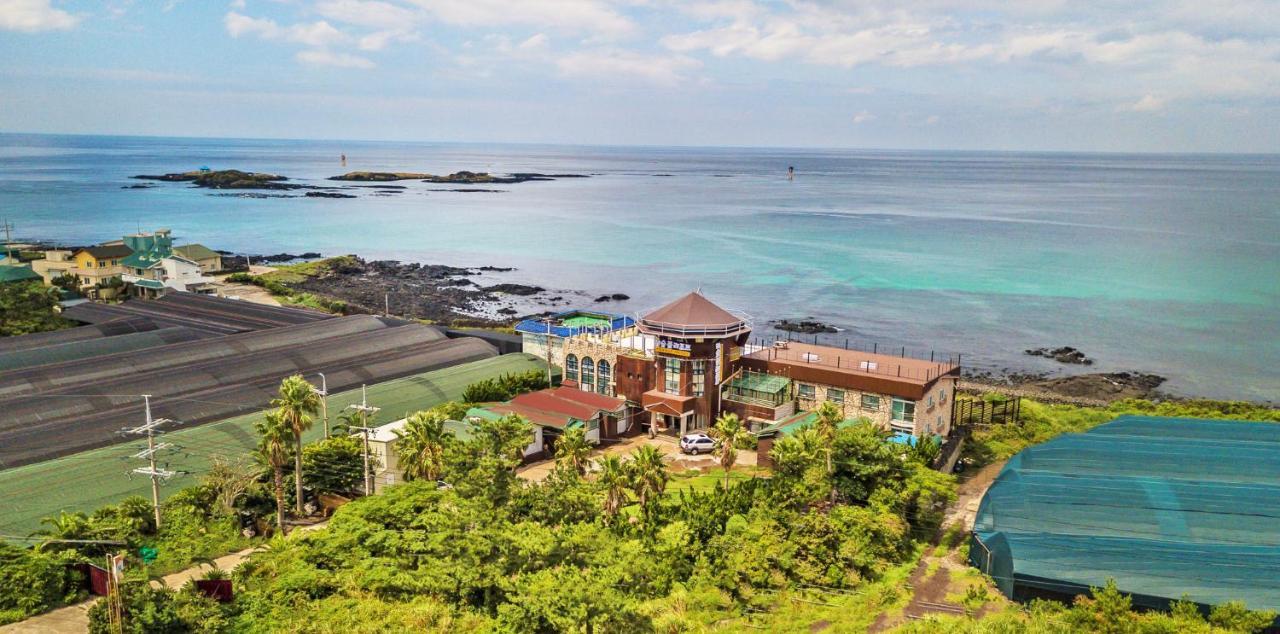 Castle Pool Resort Jeju Buitenkant foto
