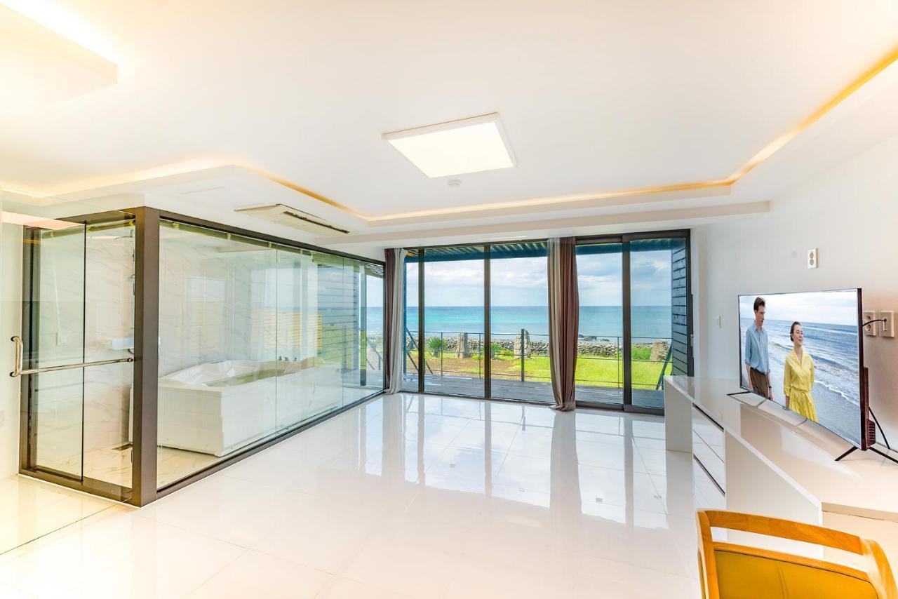 Castle Pool Resort Jeju Buitenkant foto